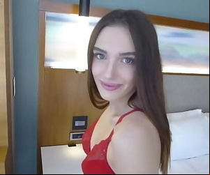 Trust Fund Stunner Wants To..